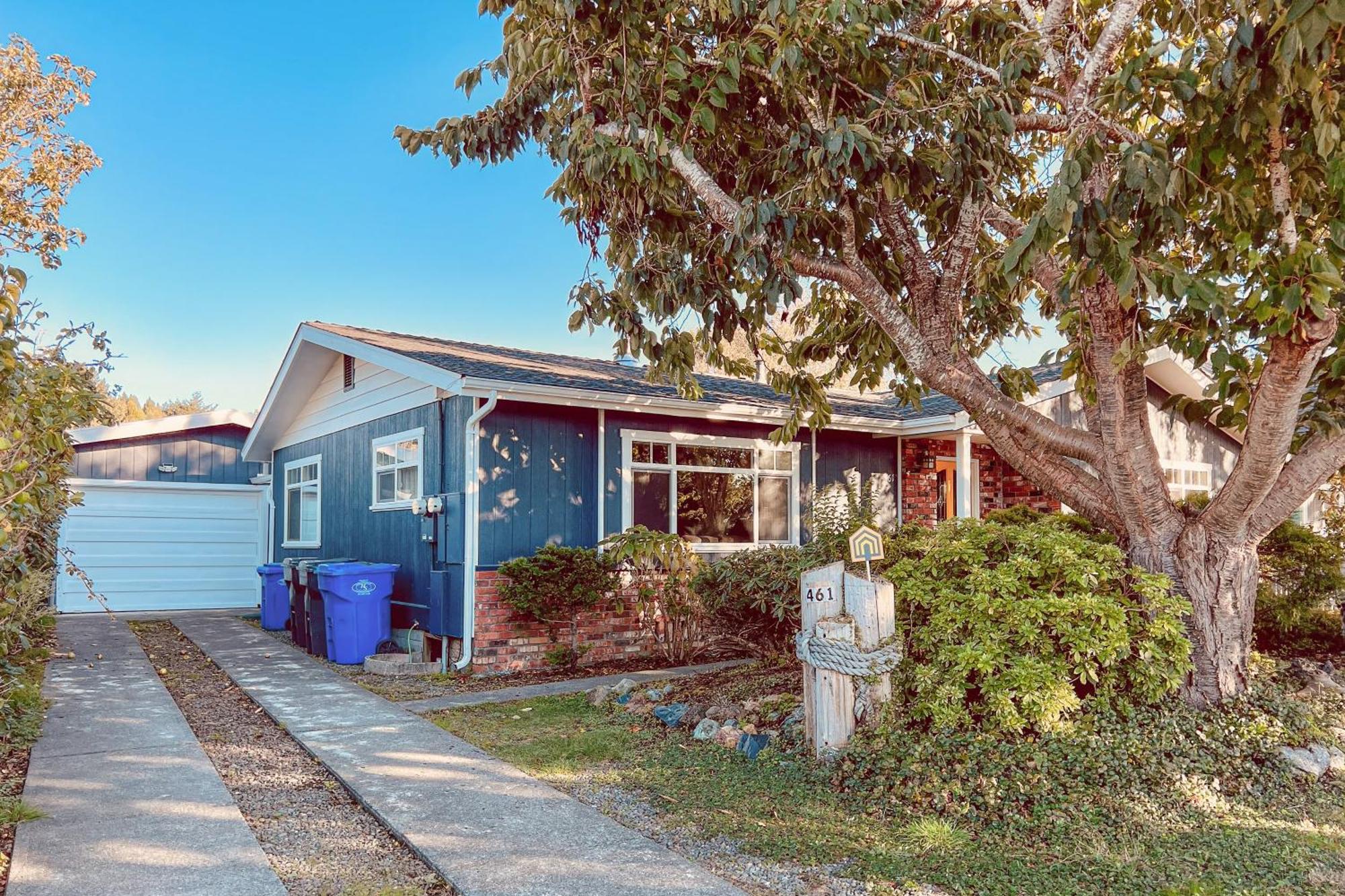 Trinidad Village Retreat Exterior photo